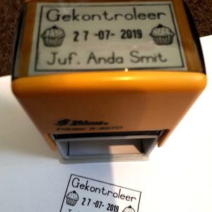 - Cupcake 30mmx50mm self inking dater