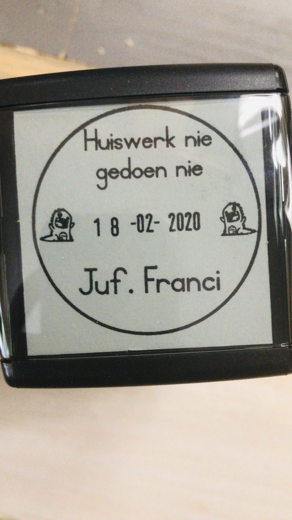 Round monster dater - Huiswerk nie gedoen nie 42mmx42mm
