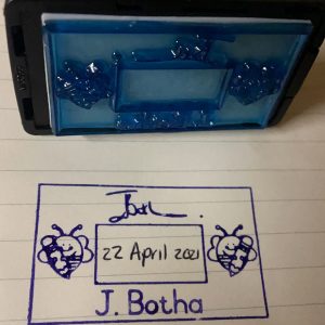 30mmx50mm plastic handle stamp - bee