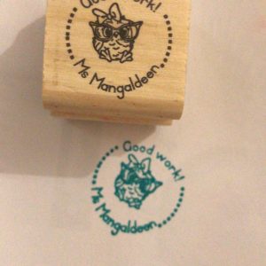 Good work owl - 3cmx3cm wooden stamp