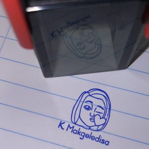 Heart kiss emoji - 2cmx2cm self inking stamp
