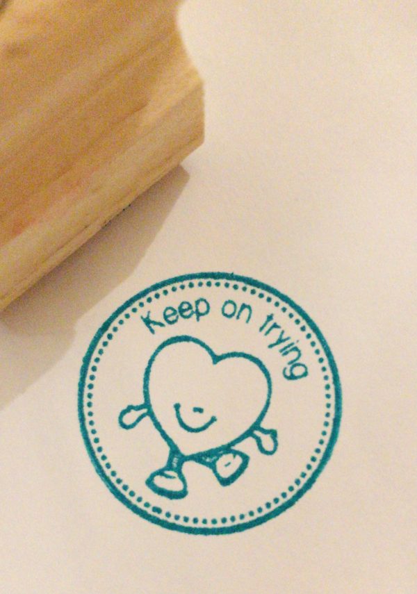 Keep on trying - 3cmx3cm wooden stamp