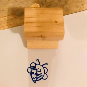 2cmx2cm wooden stamp - Bee Writing