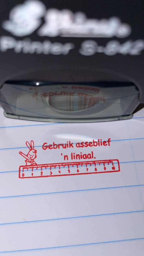 Gebruik asseblief n liniaal hasie -  14mmx38mm self inking stamp
