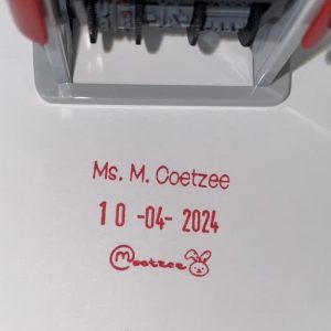 S302 18mmx25mm adjustable date stamp (Short wording only - Text size above date 5mm/Text size beneath date 5mm)