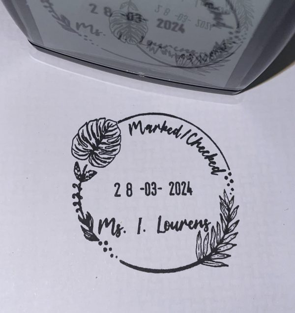 42mmx42mm adjustable date stamp - Delicious Monster frame
