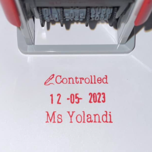 S302 18mmx25mm adjustable date stamp (Short wording only – Text size above date 5mm/Text size beneath date 5mm)