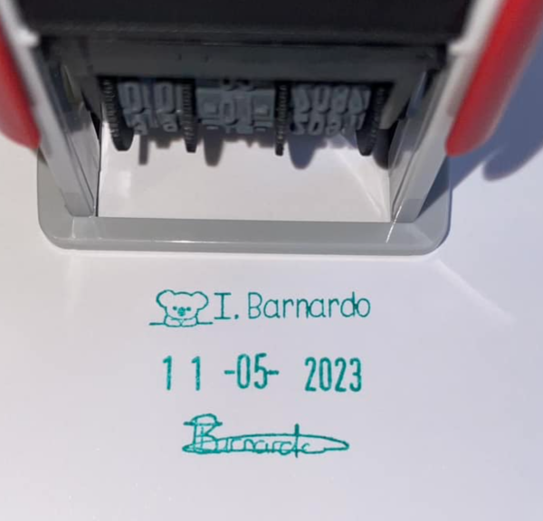 S302 18mmx25mm adjustable date stamp (Short wording only – Text size above date 5mm/Text size beneath date 5mm)