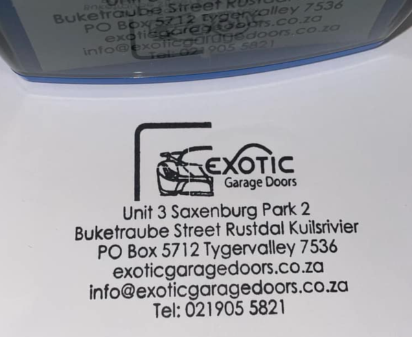 S829 64mmx40mm self inking business stamp - Logo and information