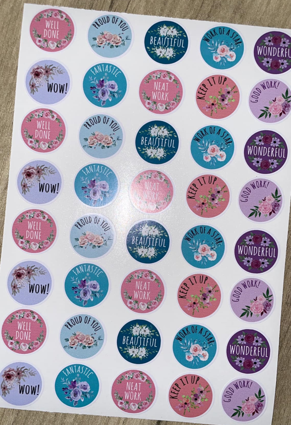 A5 vinyl sticker page - Size of stickers 25mm (40 stickers)