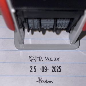 Horse 18mmx25mm adjustable date stamp (Short wording only – Text size above date 5mm/Text size beneath date 5mm)