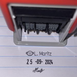 Monkey 18mmx25mm adjustable date stamp (Short wording only – Text size above date 5mm/Text size beneath date 5mm)