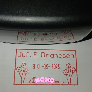 Flower 24mmx41mm adjustable date stamp